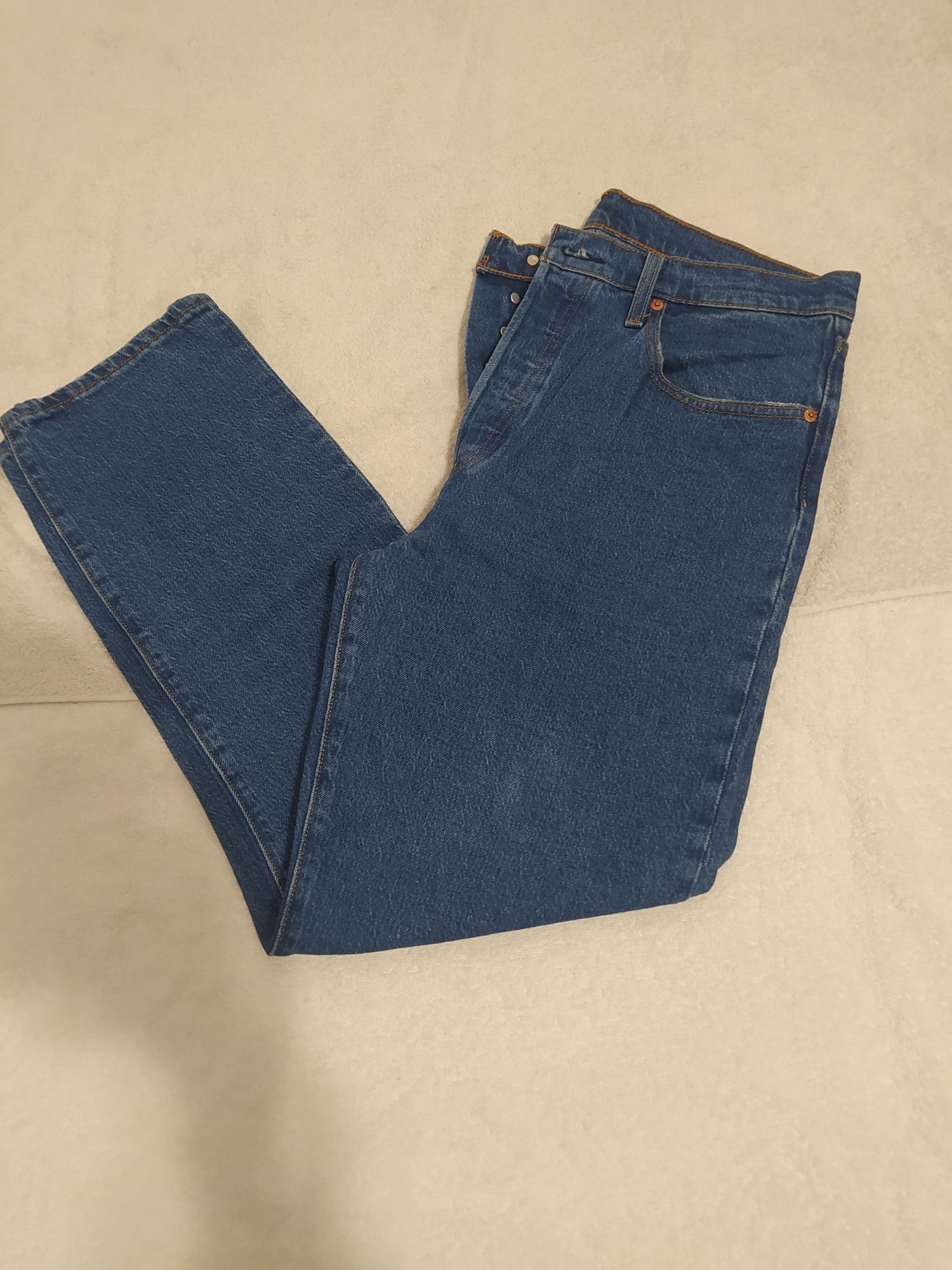 Мъжки дънки Levi's 33/28 като нови