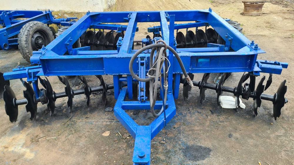 Disc Romanesc de 3,2 Hidraulic Talere aproape noi. Gata de lucru.