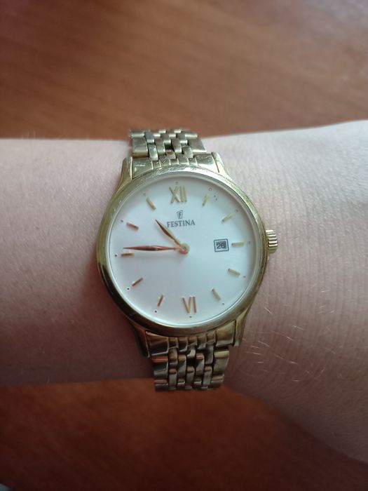 Festina швейцарски дамски оригинален