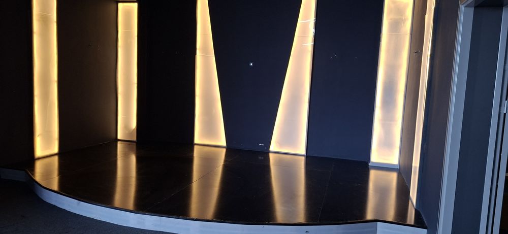 Отличное место для офисов и студии..