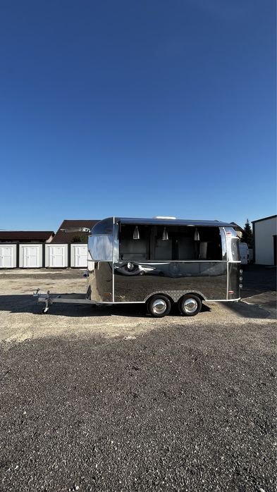 Airstream Rulota Comerciala Premium Echipata Street Food Trailer