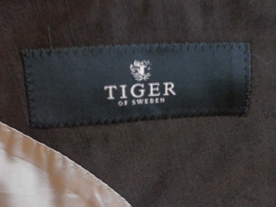 Sacou Tiger of Sweden marimea 52