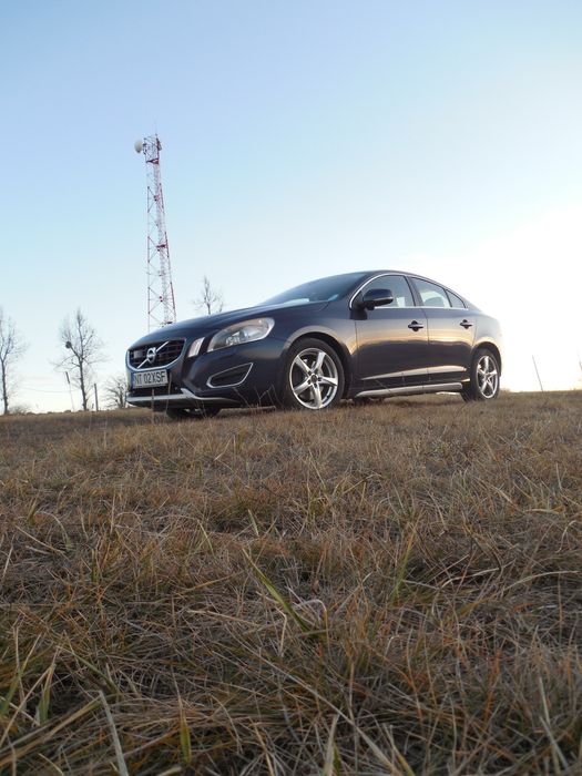 VOLVO S60 D5 2011