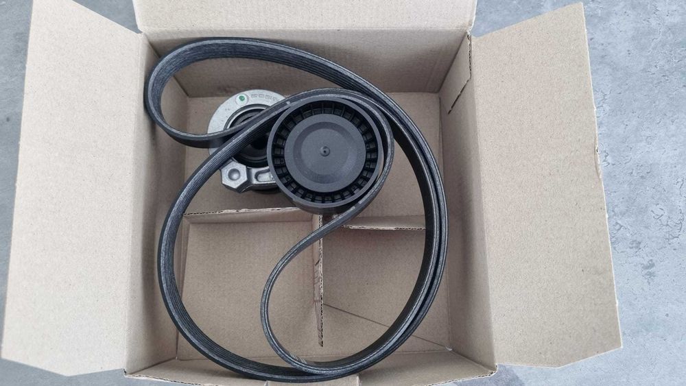 Kit distributie si kit accesorii Megane 3 - 1,5 DCI 110 cp