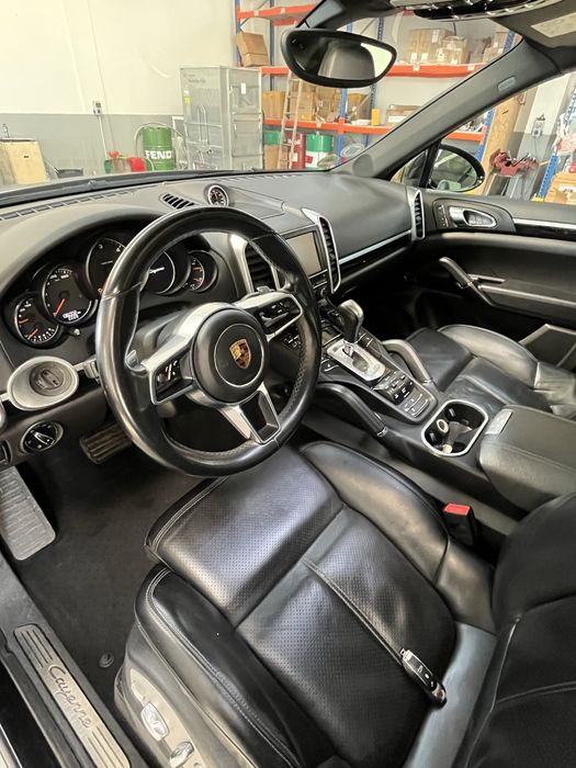 Porsche cayenne 2016 3.0d CHRONO 130000km 4x4 panoramic accept schimb