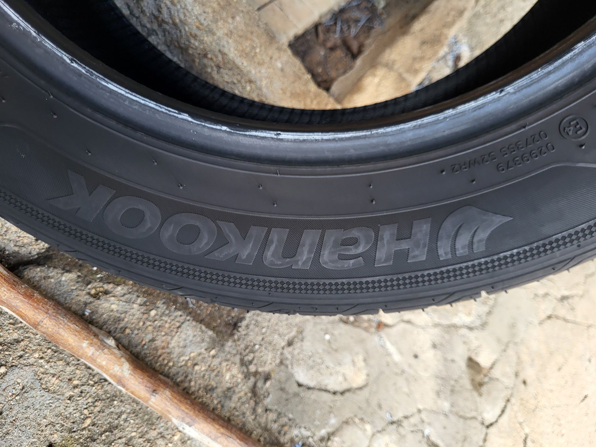 2бр 215/55/17 като нови неразличими дот 22г