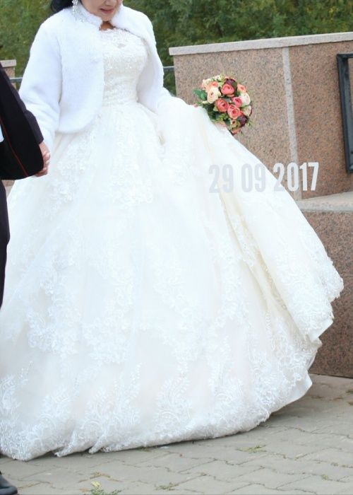 Продам свадебное платье