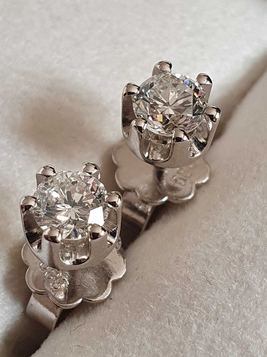 Strălucire rafinată premium cu diamante naturale eleganță pură