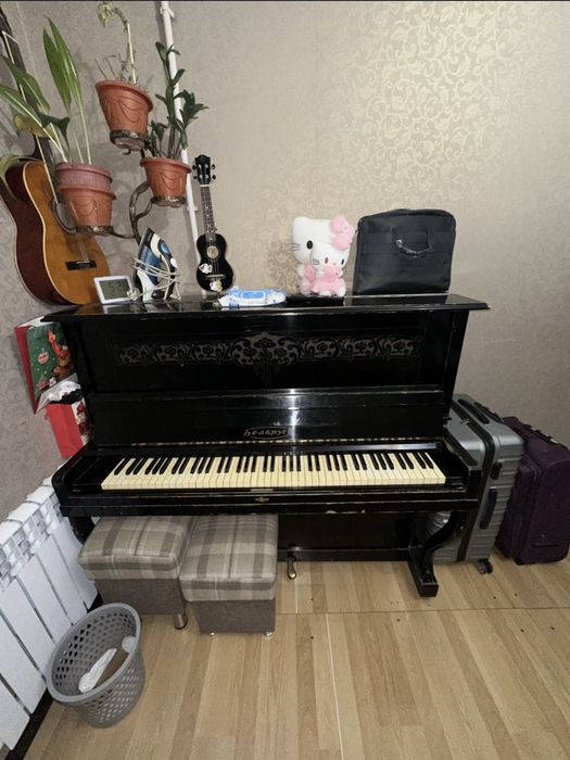 Arzon Sotiladi Pianino / Продается Фортепиано