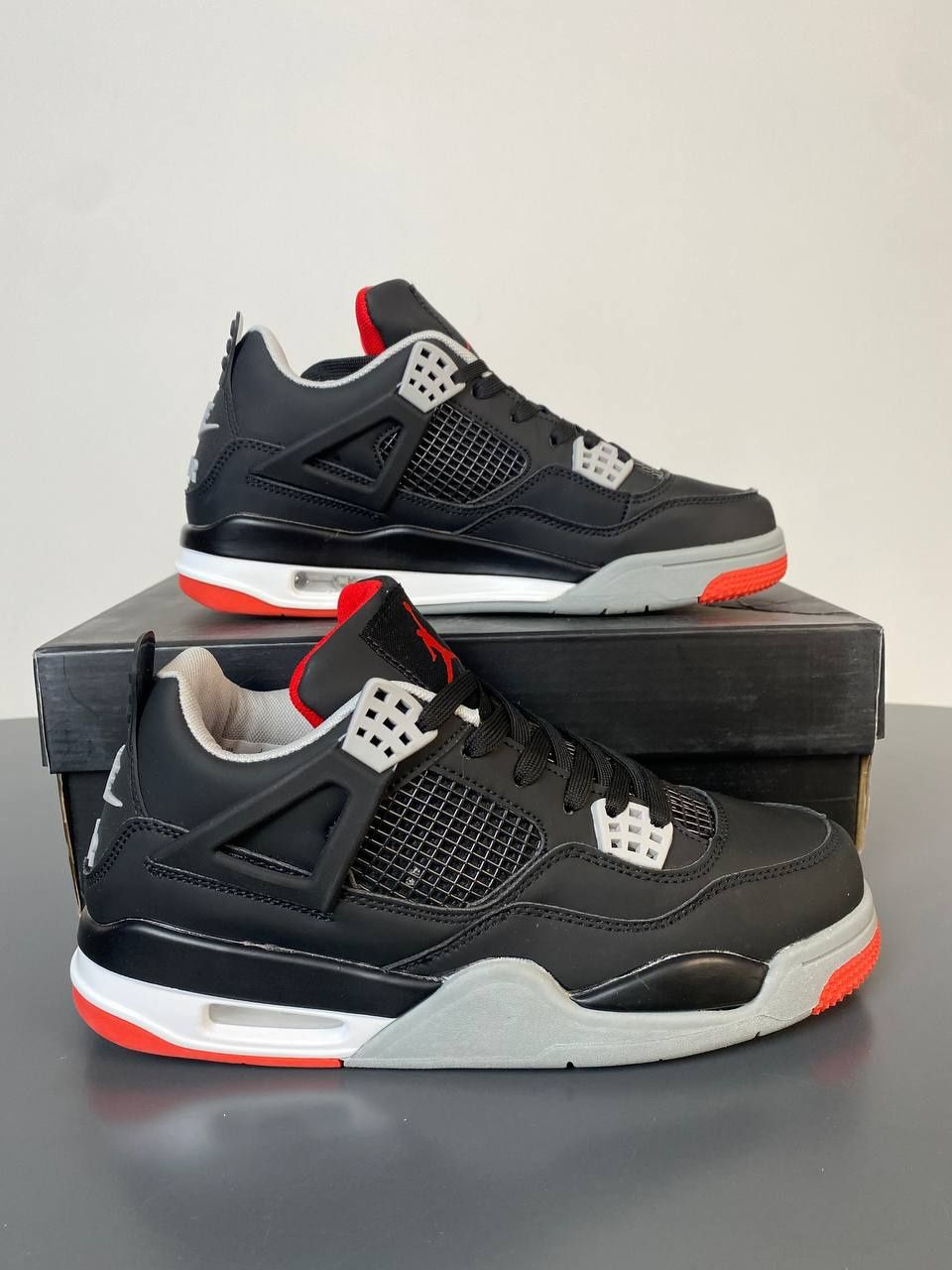 Jordan

кроссовки Air Jordan 4 Retro
Люкс