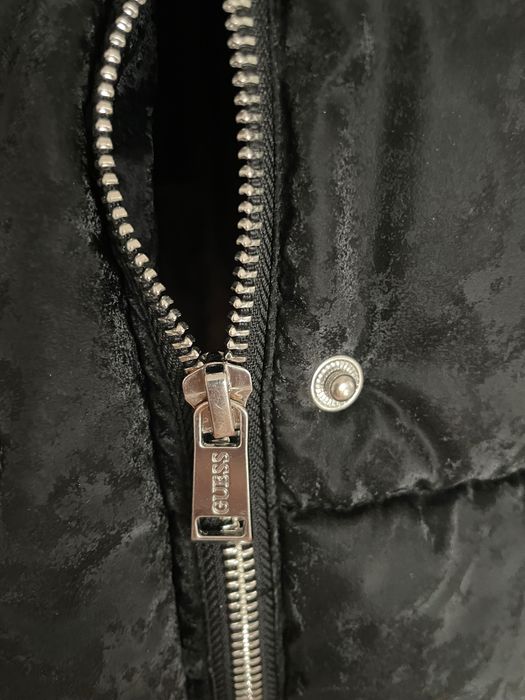 Зимно яке  GUESS