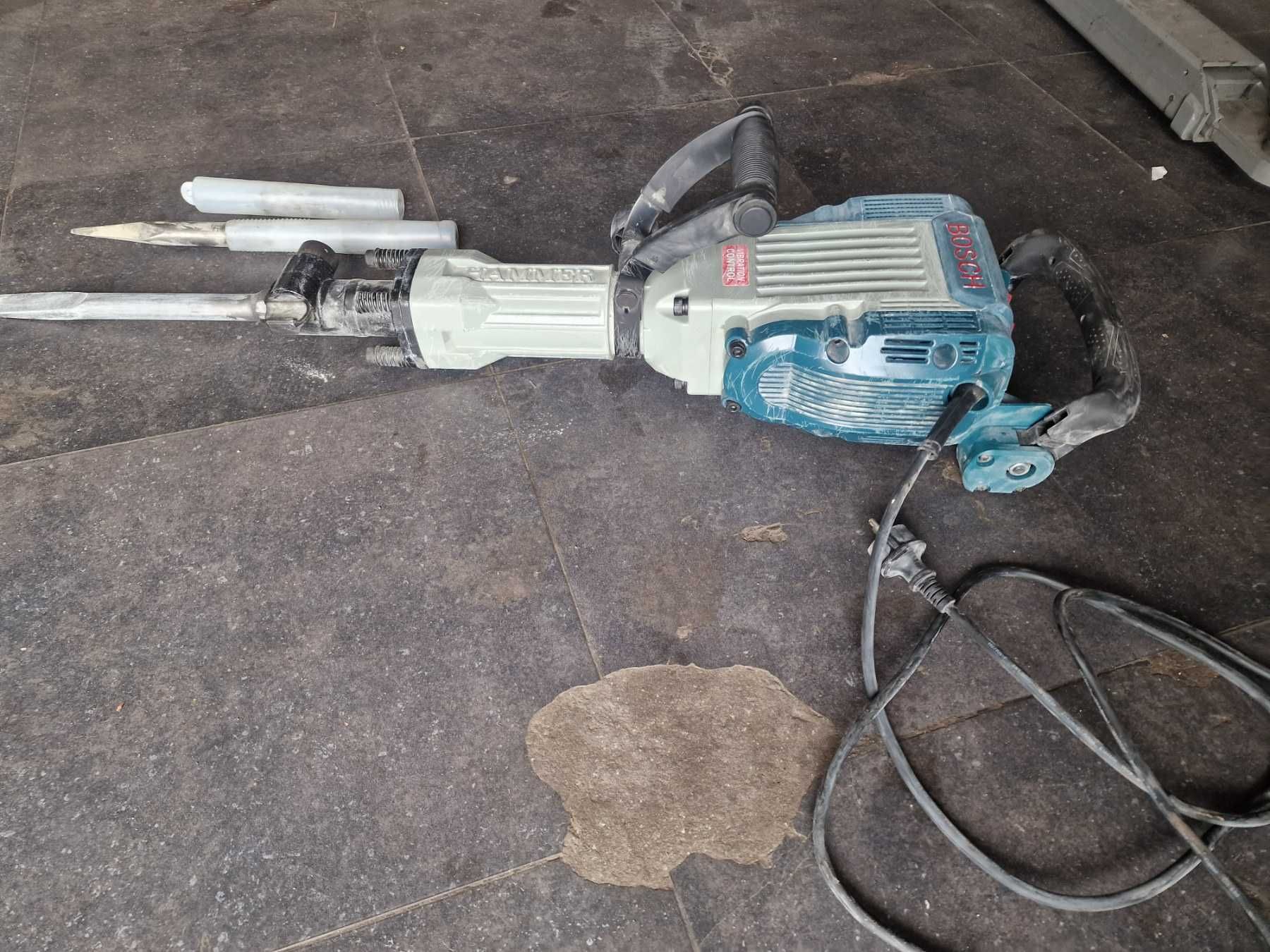Електрически къртач Bosch GSH 16-30 PROFESSIONAL