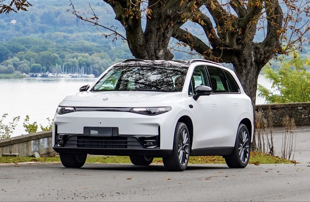 Leapmotor C10 comfort REEV 210km предзаказ