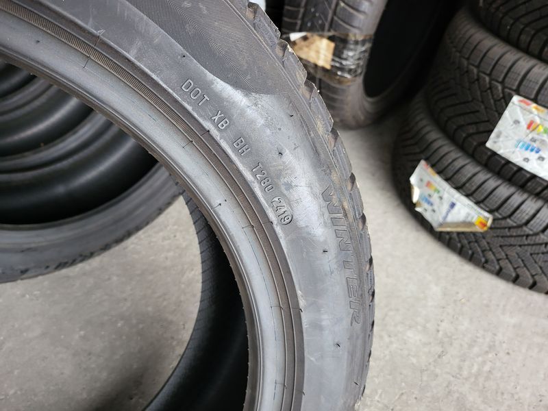 215/55/18 PIRELLI 4бр