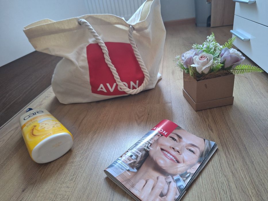 Avon Плажна чанта +Подарък Лосион за тяло 750мл