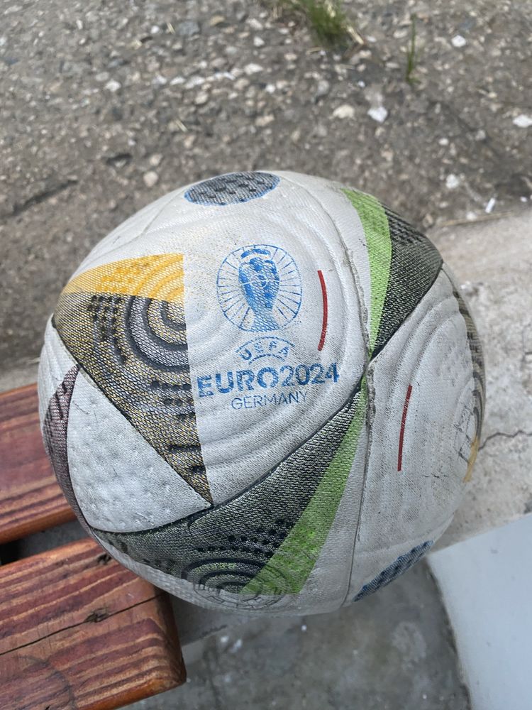 Футболна топка Adidas EURO24 Pro