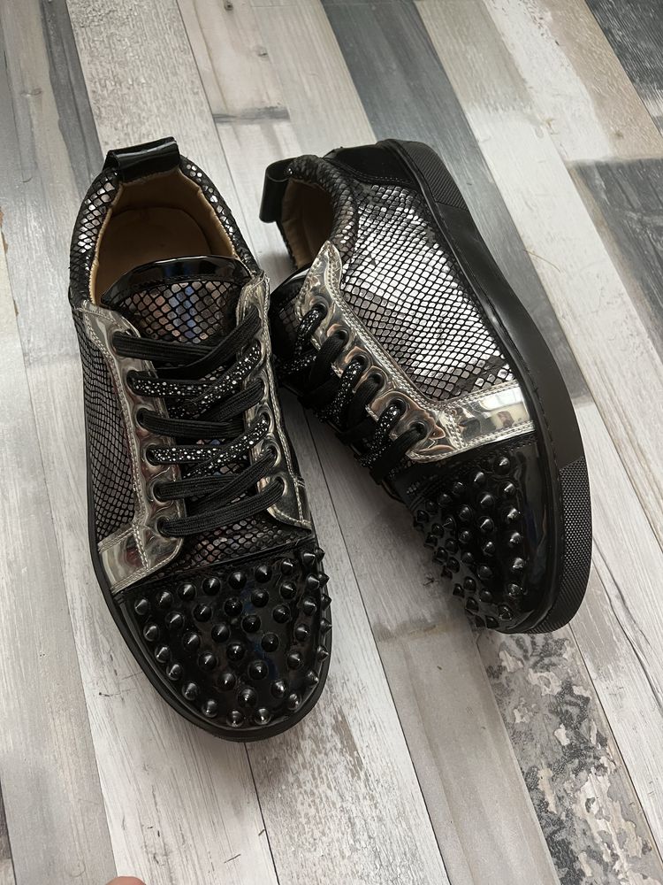 Louboutin елеганти мъжки обувки
