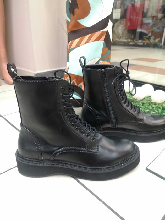 Черни, кожени боти "Mango"НАМАЛЕНИ