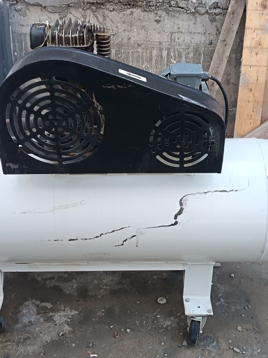 Кампресер продается