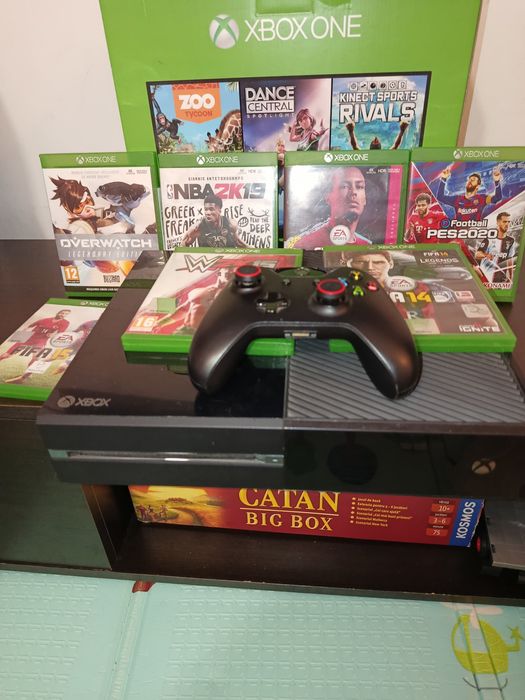 Xbox One s 500GB + 7 jocuri + 1 maneta in stare impecabila