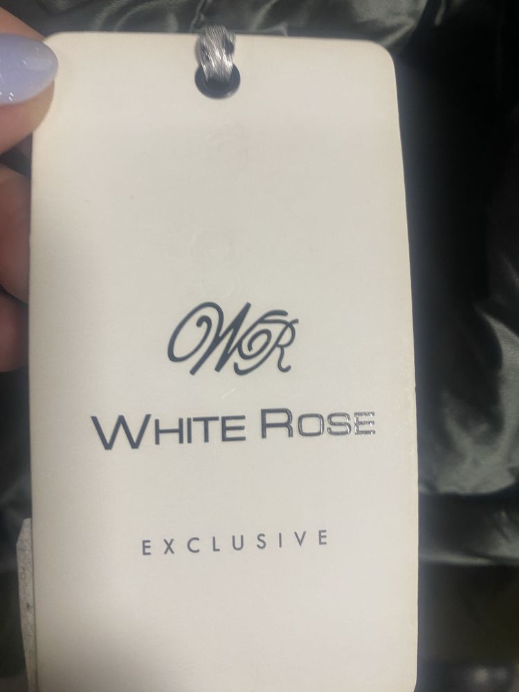 Дамско яке White rose