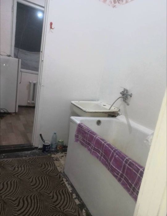 * Чиланзар 21 квартал 1/4/4 Ориентир Паспотный стол Продаётся квартира