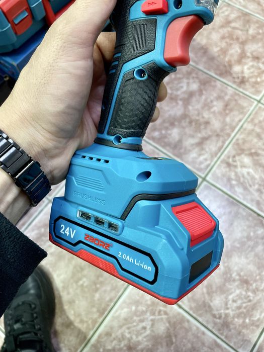 Аккумуляторный шуруповерт, Шуруповерт, Дрель