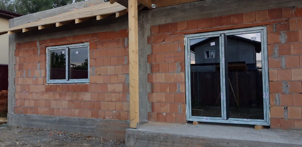 Tâmplărie pvc cu geam termopan, plase insecte,