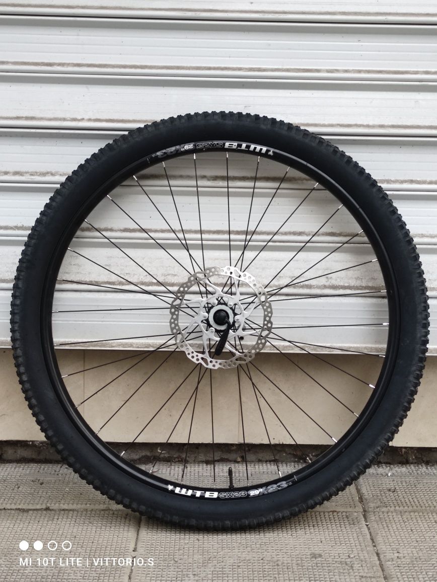 Предна капла WTB SX23 29 с гума WTB Trail Boss 29x2.25