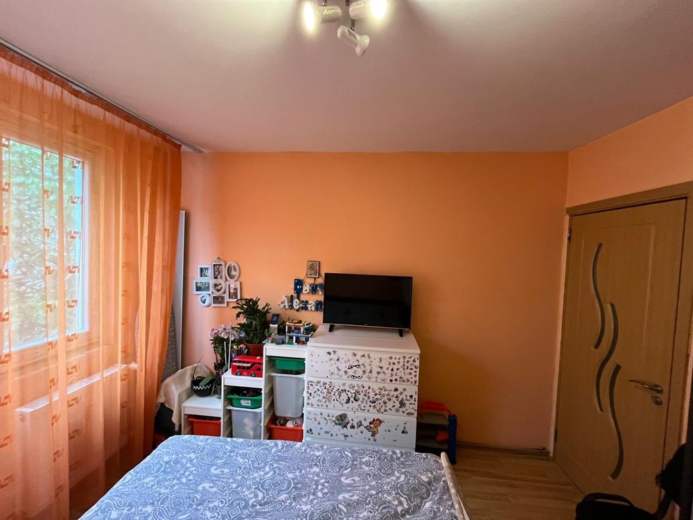 Apartament 2 camere de vanzare (boxa inclusa)-Politehnica