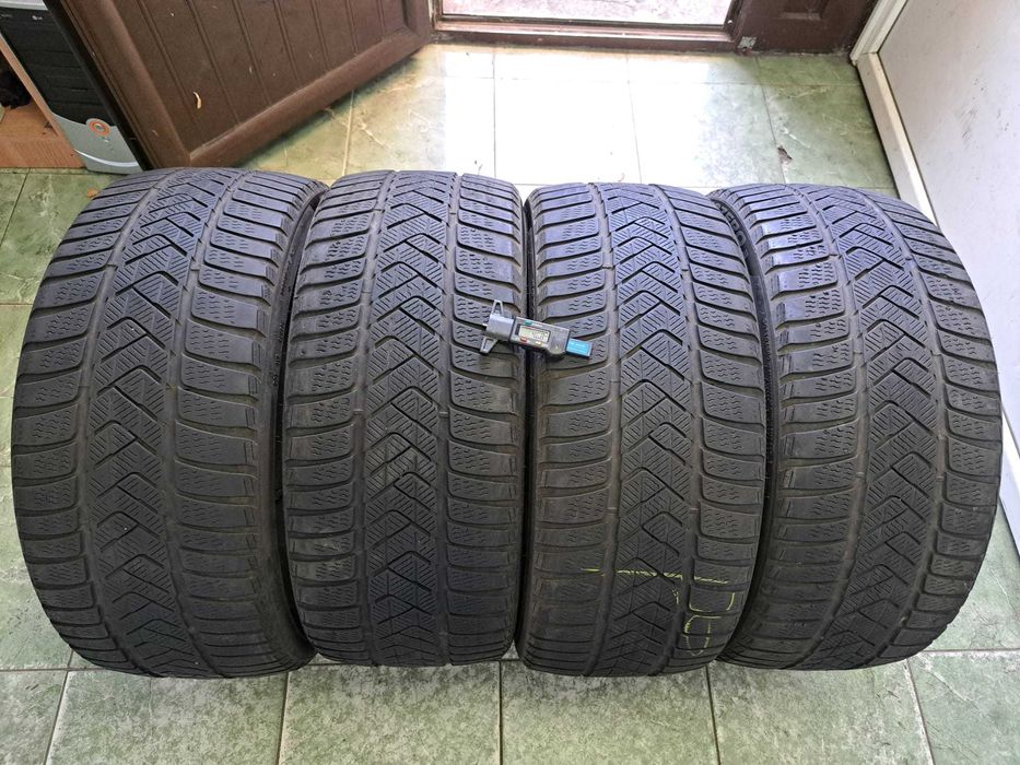 4 anvelope 235/45 R18 Pirelli dot 2021/2022