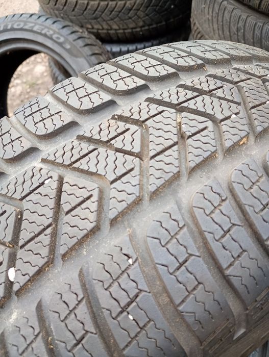 225/50/17 Pirelli 4 бр