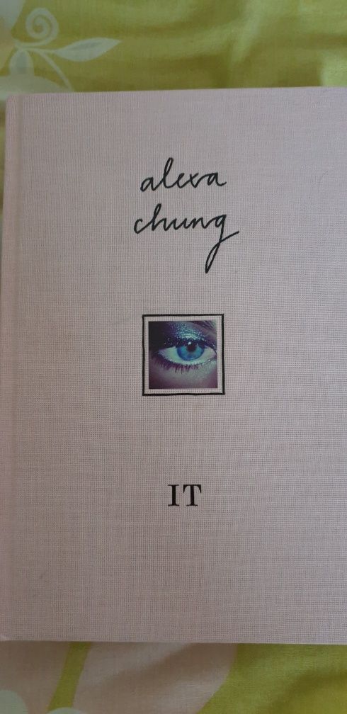 It - Alexa Chung