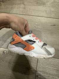 Детские кроссовки nike huarage 24р