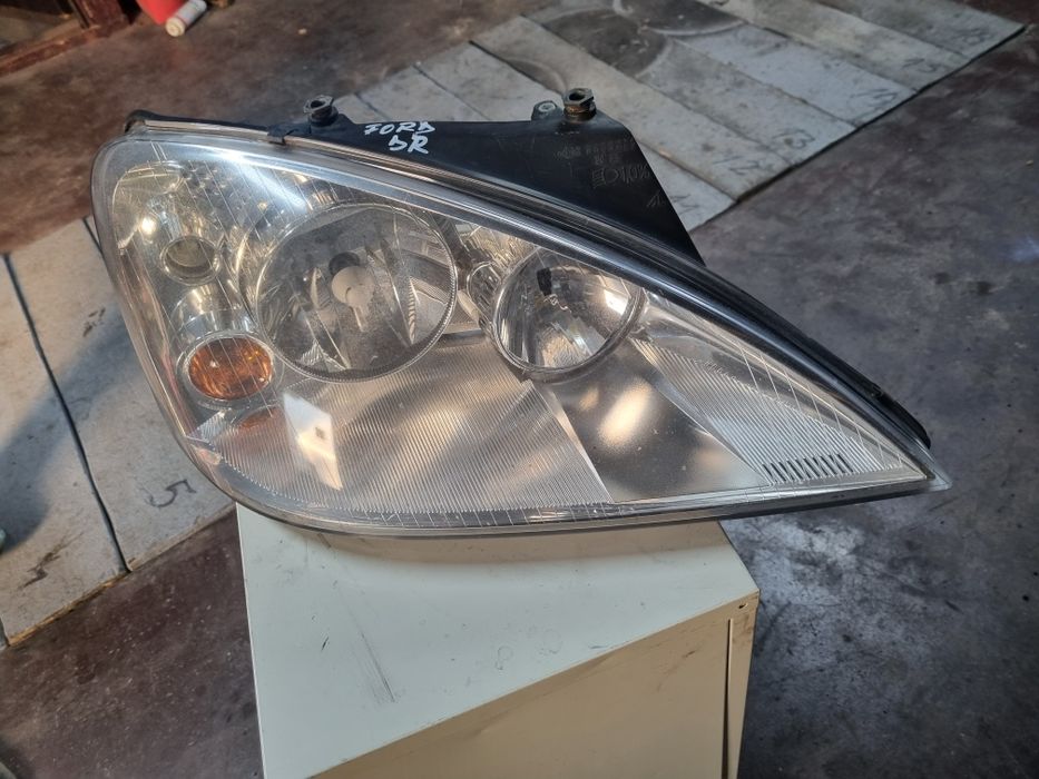 far dreapta de ford galaxy