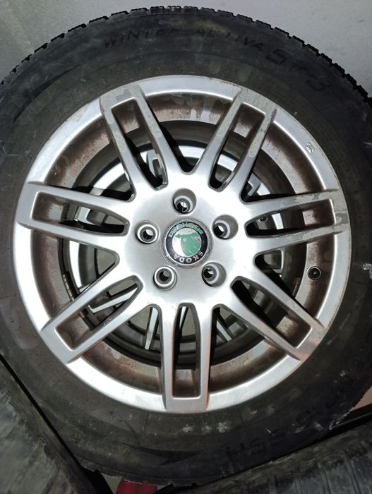 Jante Skoda  cu cauciucuri de iarnă pe 16