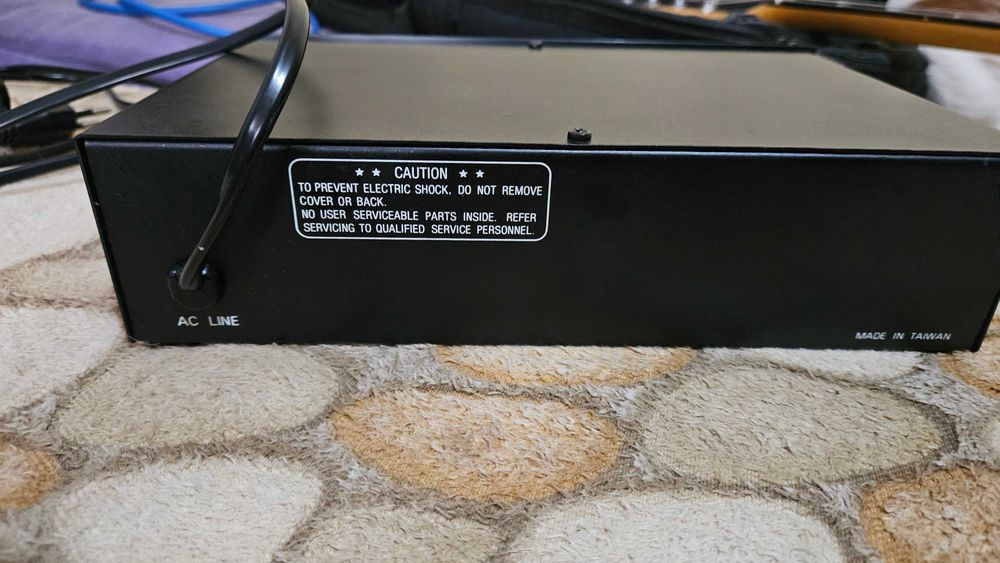 Продавам винтидж аналогов дилей Monacor EEM-1200