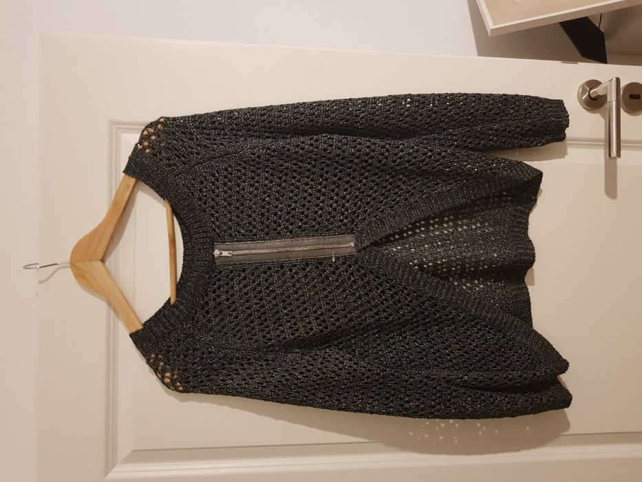 Bluza guess, spate gol