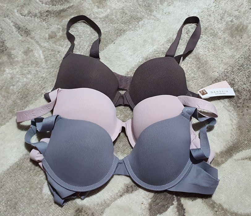 Sutiene Danskin noi cu eticheta