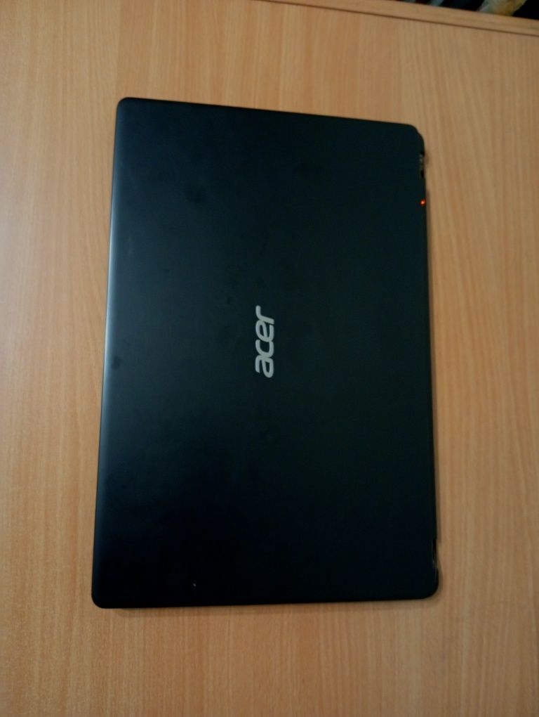 Ноутбук Aser Intel i3 4/830