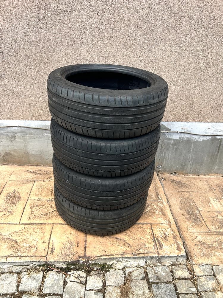 Летни Гуми Michelin 215/45/17