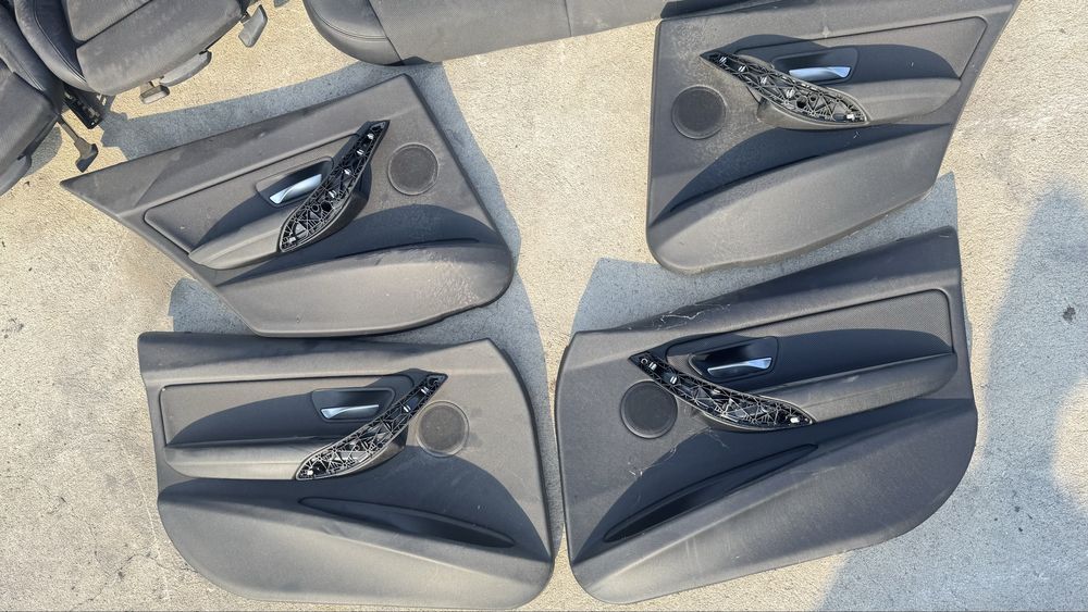 BMW F30 кожен салон