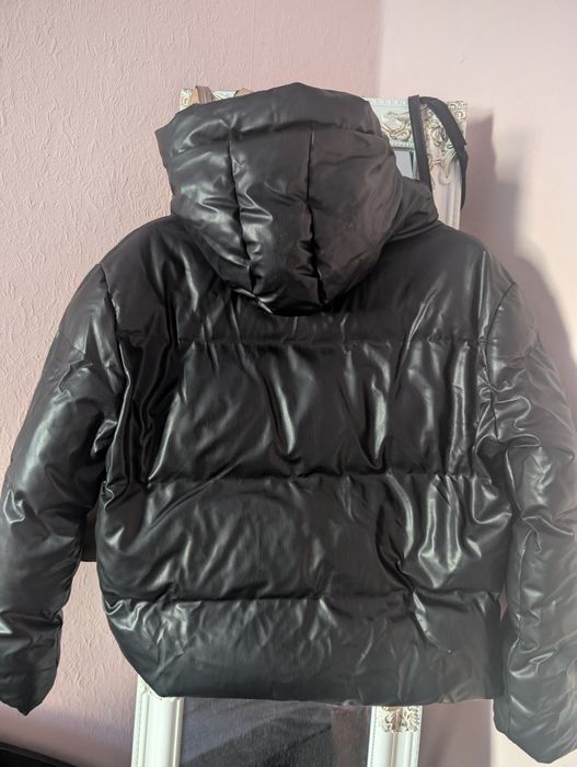 Дамско зимно кожено бомбър яке