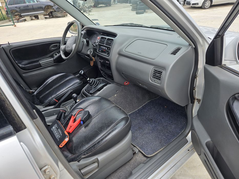 Сузики Гранд Витара 2.5i V6 НА ЧАСТИ