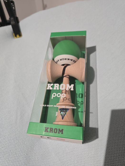 kendama krom pop originala sticky si rubber