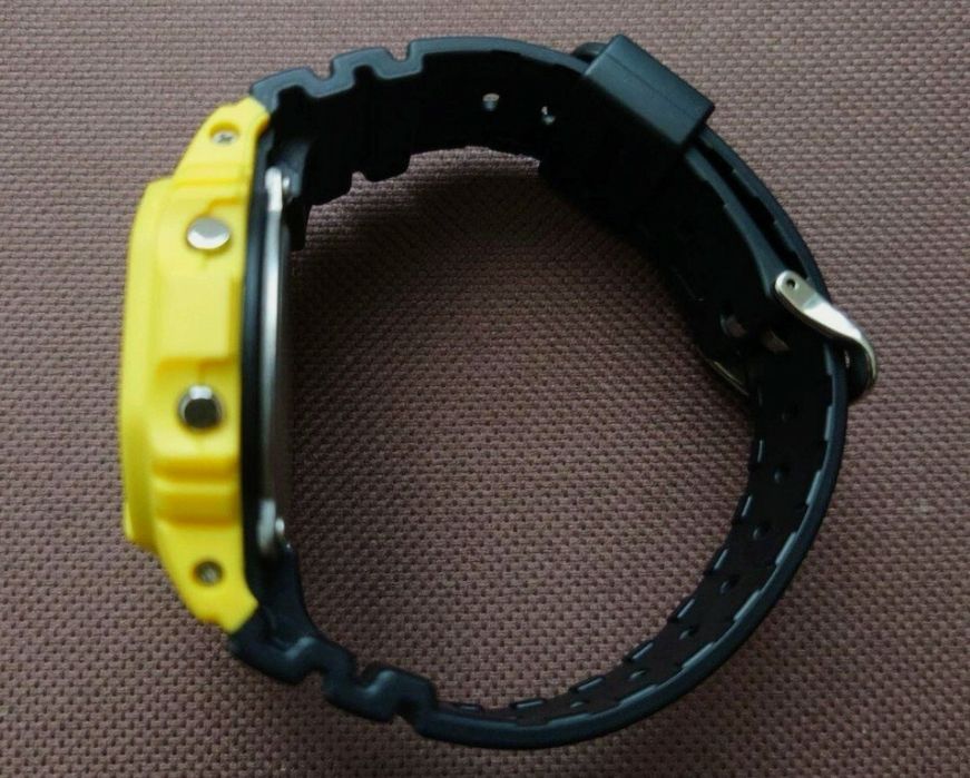 Vând Casio G-Shock dw5600