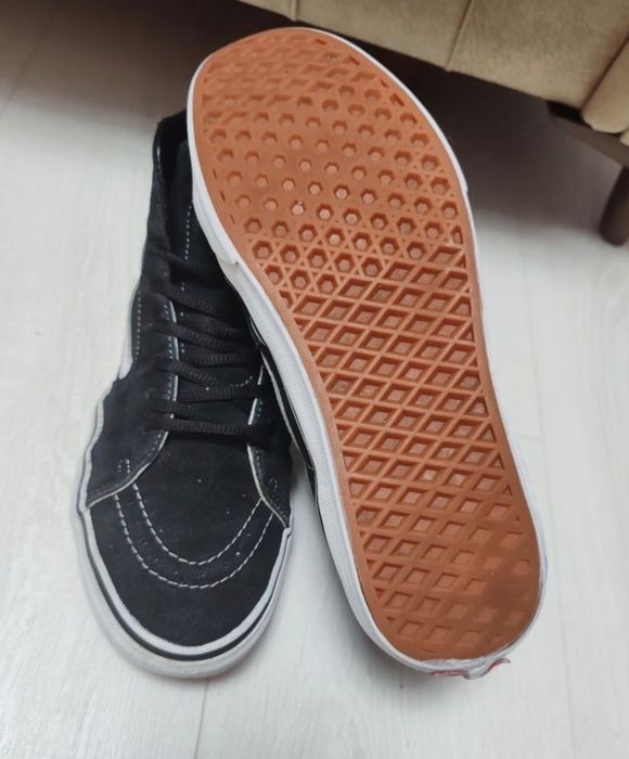 Teniși Vans tip gheata piele întoarsă