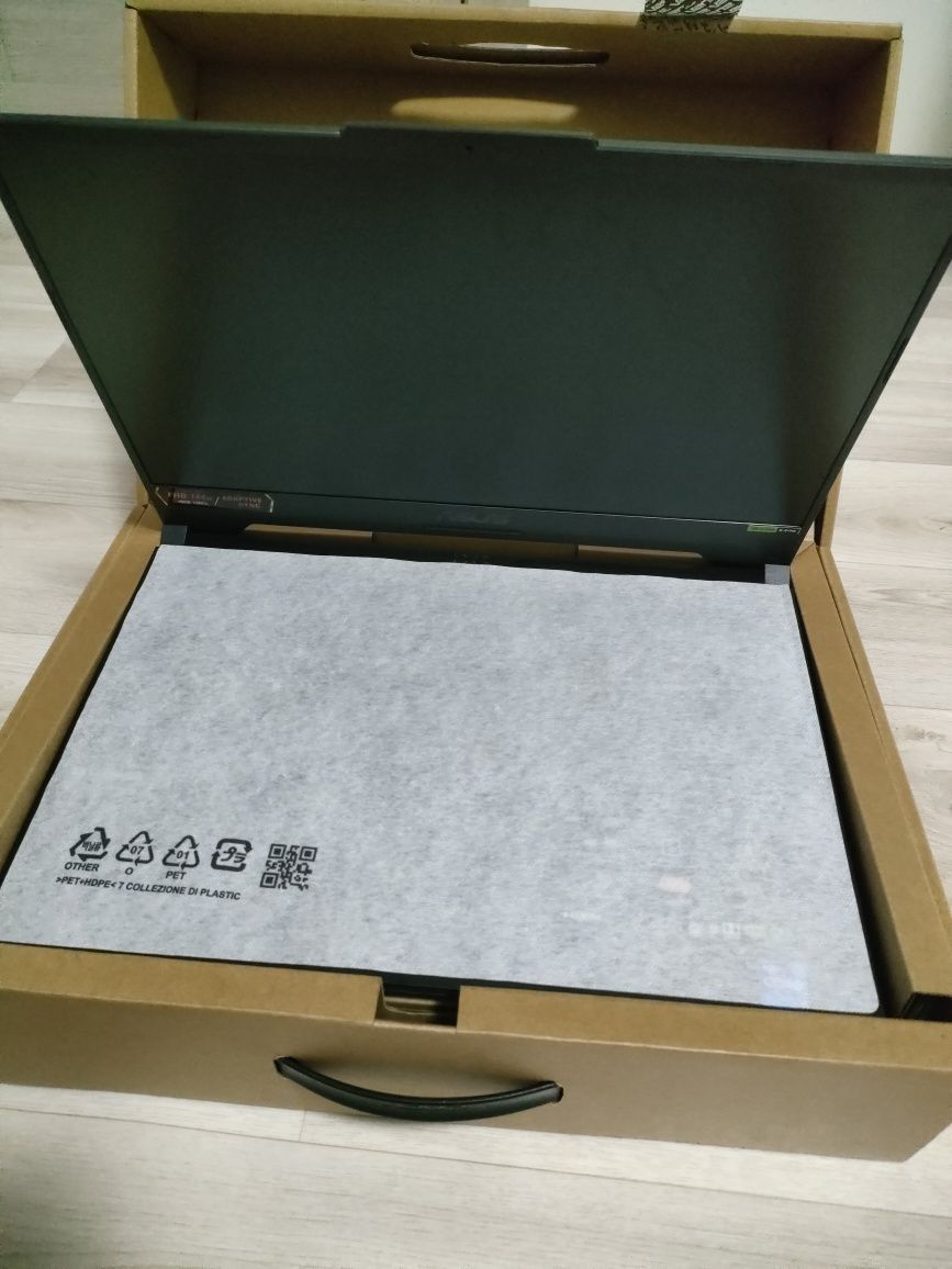 Игровой ноутбук ASUS, коробка вскрывался для осмотра, без ОС.