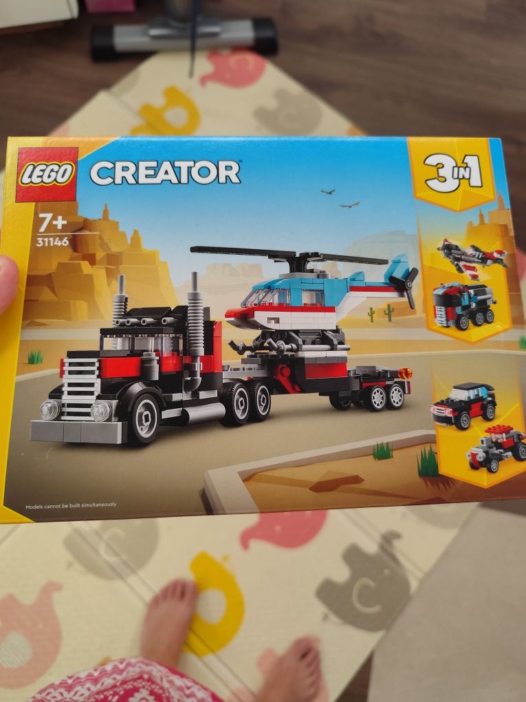 Нов Конструктор LEGO  Creator - Камион с платформа и хеликоптер