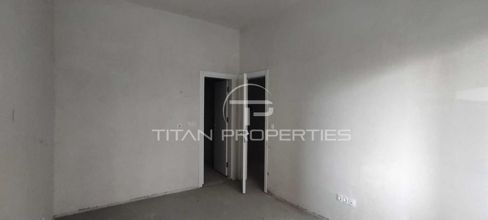 Продава се Тристаен апартамент в Пловдив, Каменица 2 - 117 кв.м за 1411 €/кв.м - Снимка #1